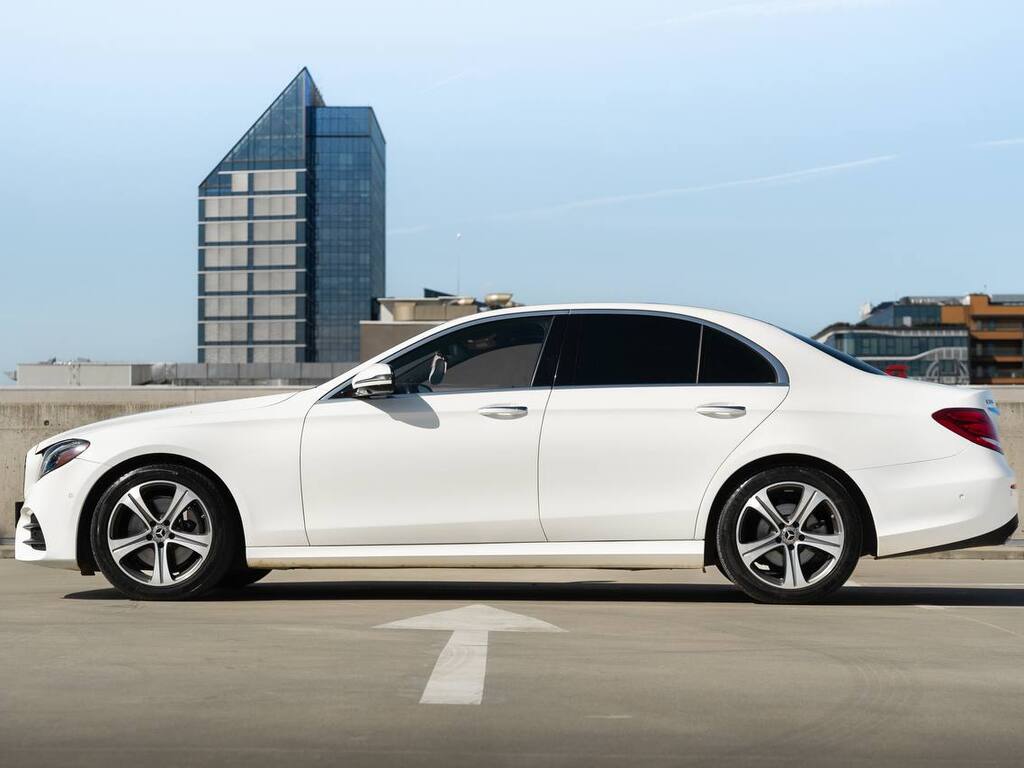 2019 MERCEDES-BENZ E300 4MATIC