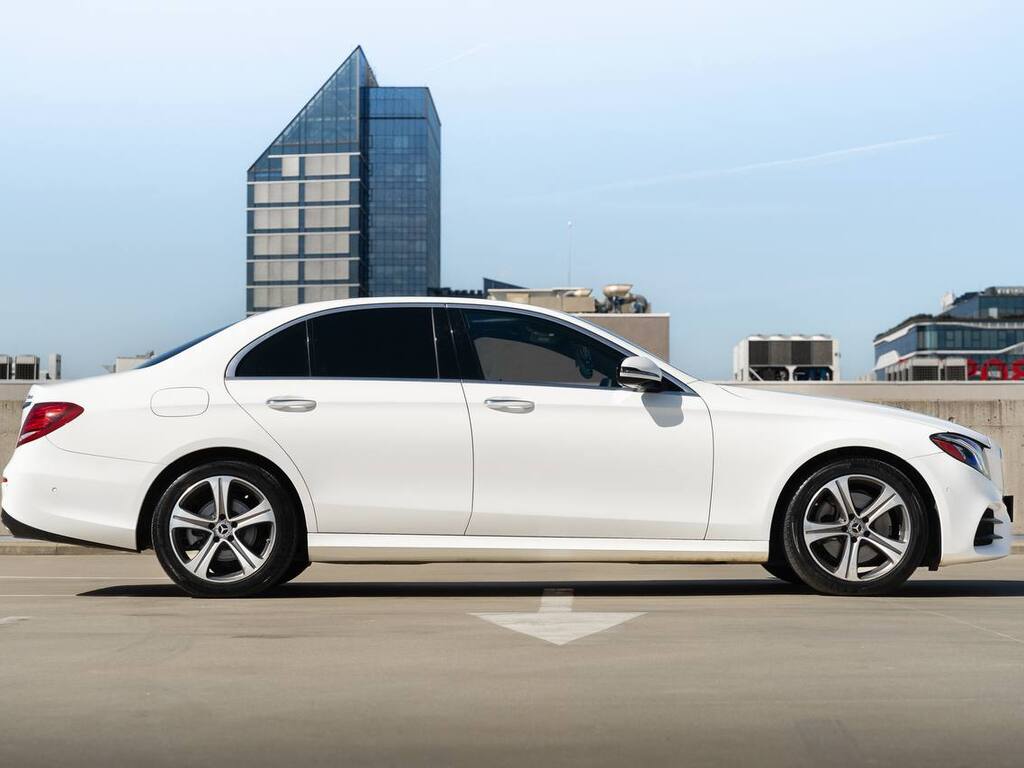 2019 MERCEDES-BENZ E300 4MATIC