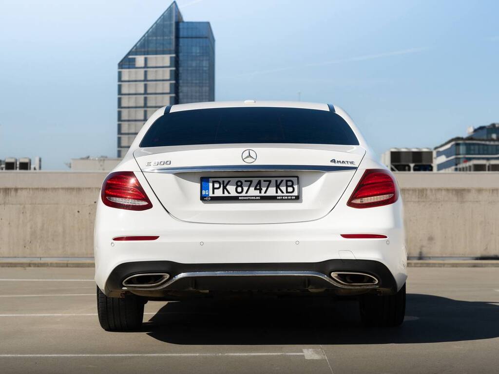 2019 MERCEDES-BENZ E300 4MATIC