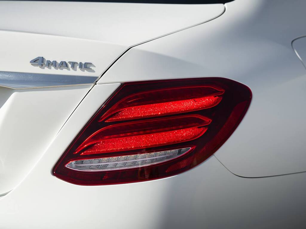 2019 MERCEDES-BENZ E300 4MATIC