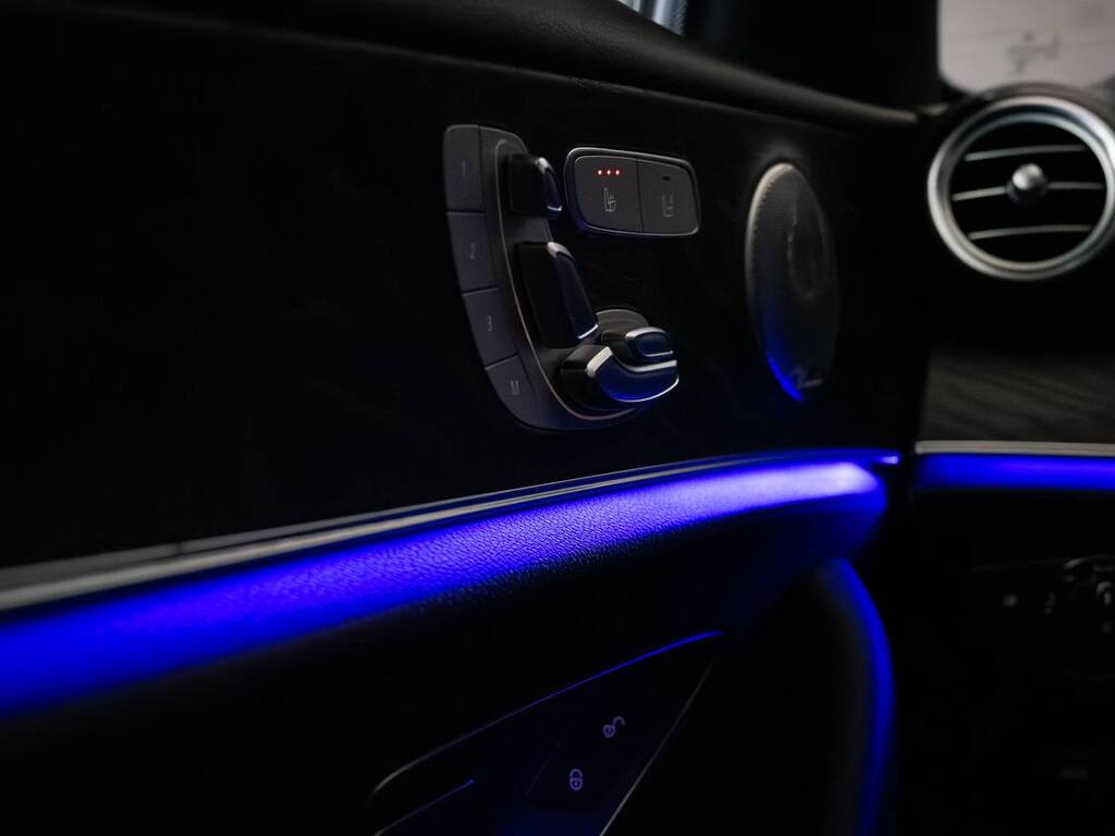 2019 MERCEDES-BENZ E300 4MATIC