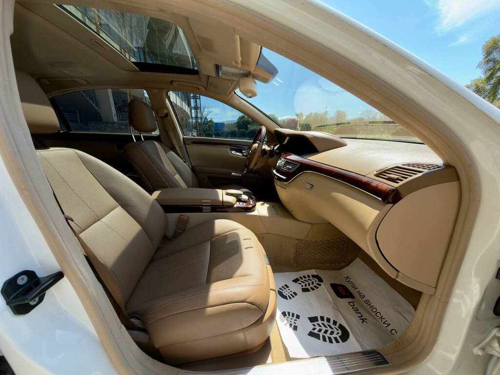 2009 MERCEDES-BENZ S550 4MATIC