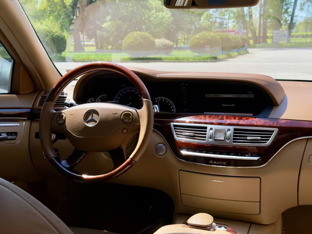 2009 MERCEDES-BENZ S550 4MATIC
