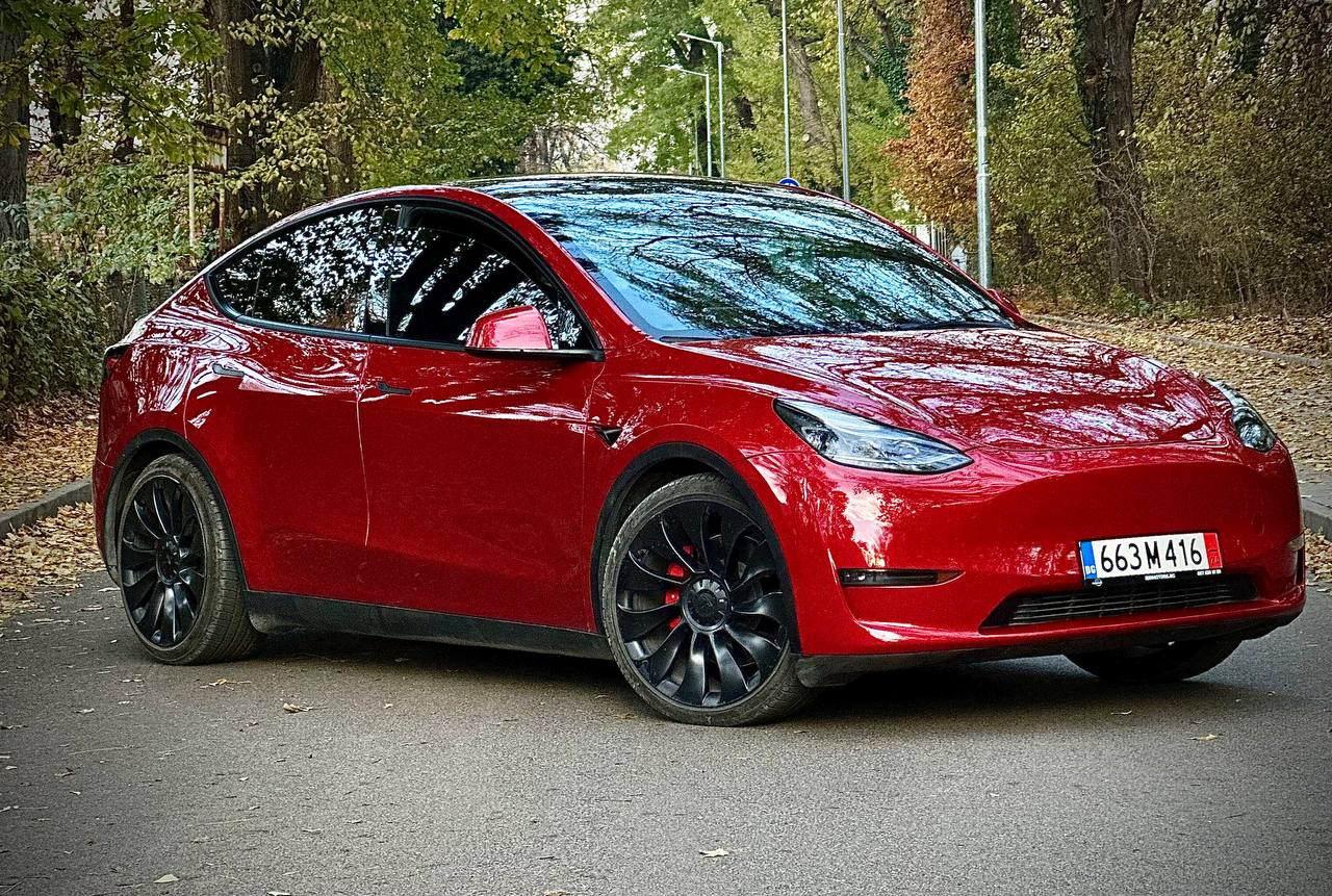 2023 TESLA MODEL Y PERFORMANCE